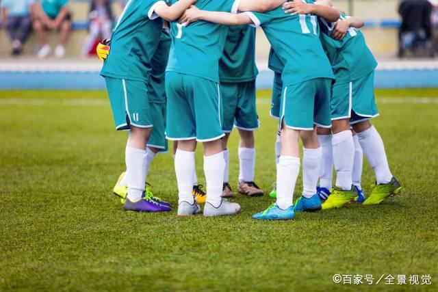 魔术队与后卫里基·康西尔达成训练营协议